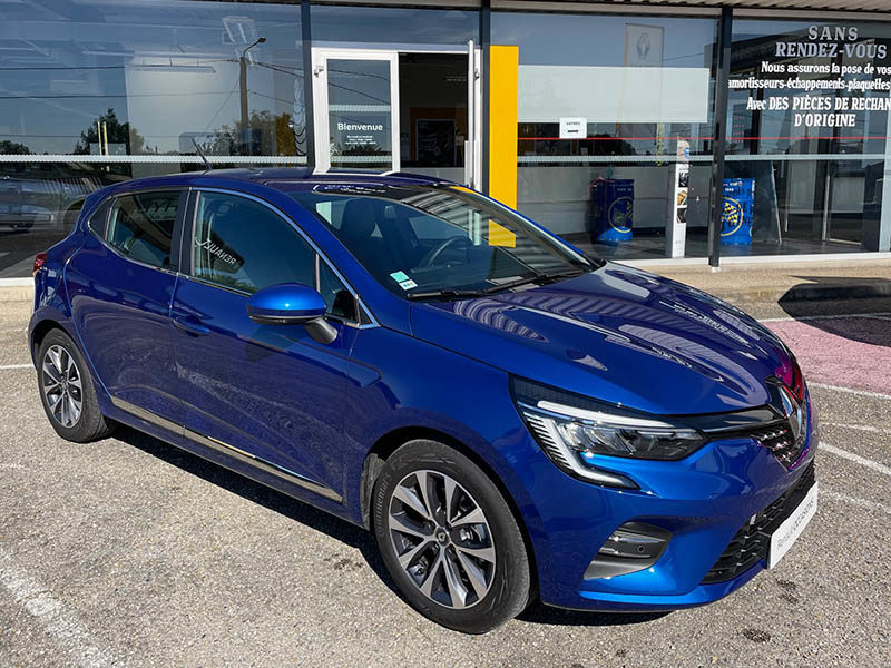 Renault Clio Intens E-Tech 140