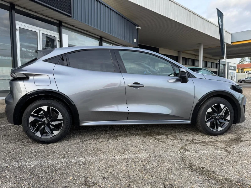 Clio VI hybride 160 Techno 3